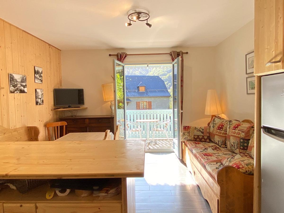 Joli Chalet 60M2 Proche Du Centre. Parking. Balcon Каутерец Екстериор снимка